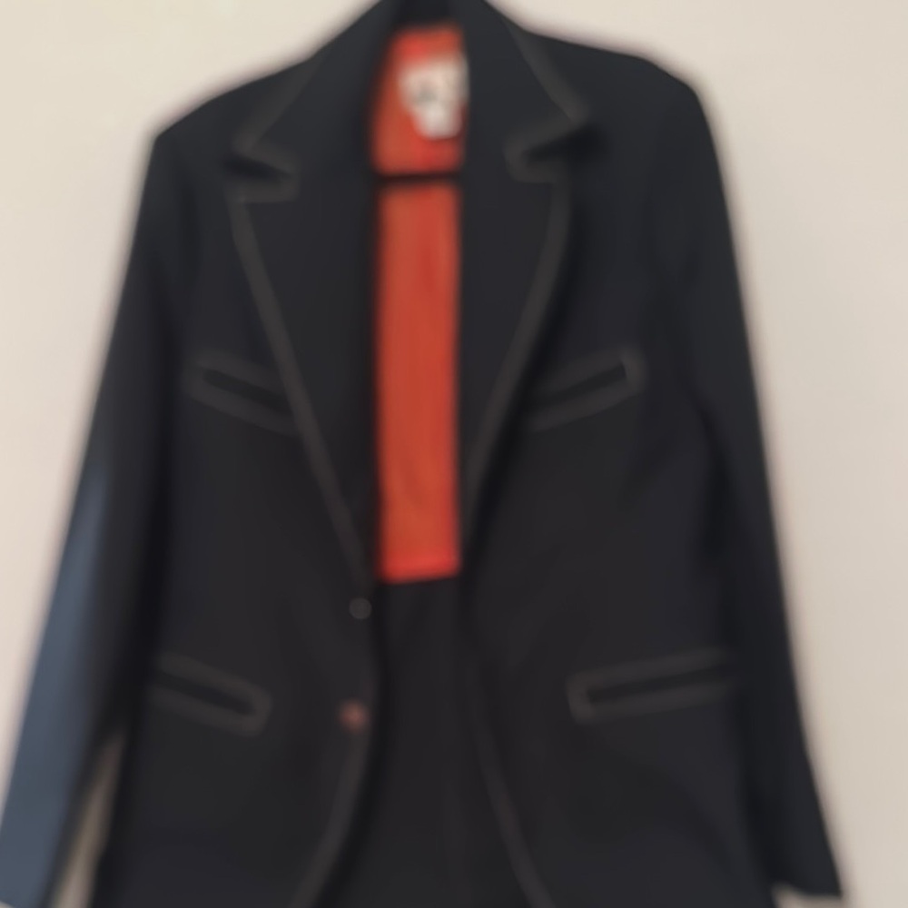 Black and White Tailored Blazer with Notched Lapels